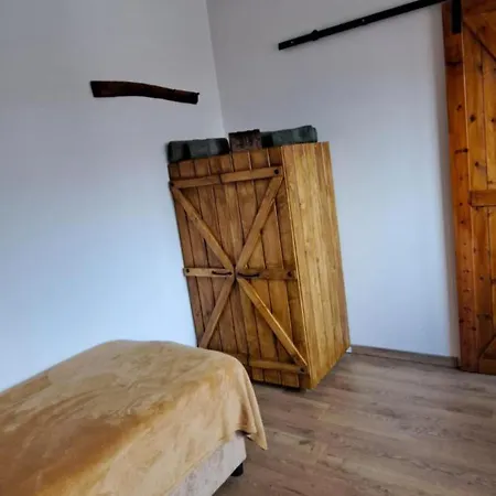 гигови Apartment *