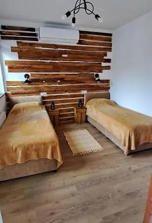 гигови Apartment