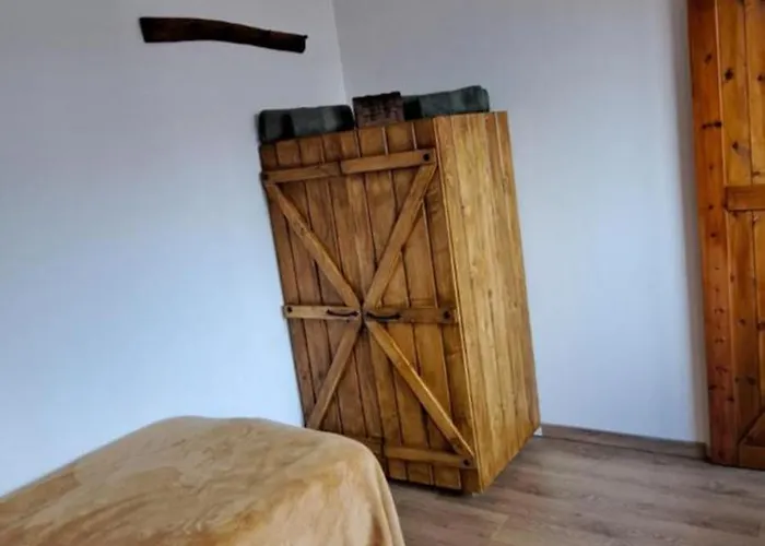 гигови Apartman *